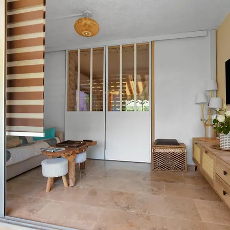 Appartement Domaine De La Corniche