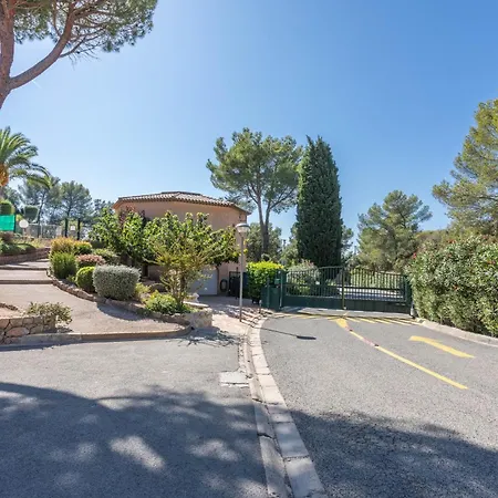 아파트 Domaine De La Corniche *