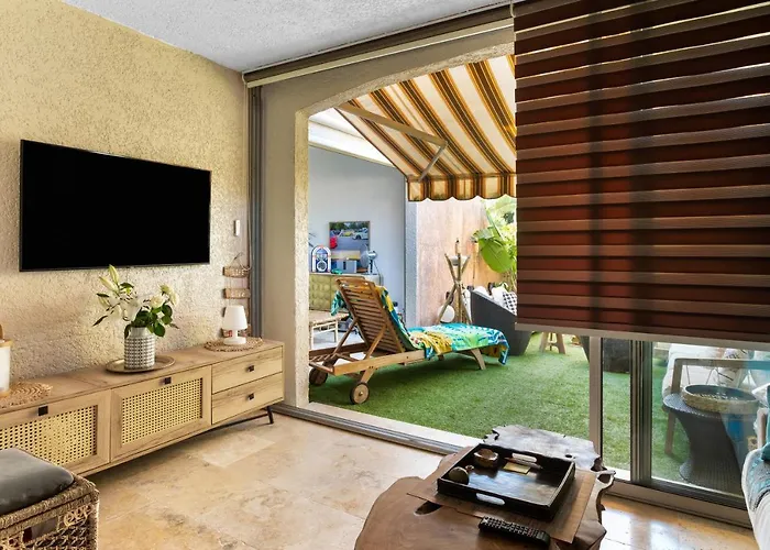 Domaine De La Corniche Apartment