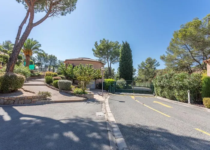 Domaine De La Corniche