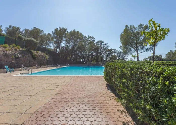 Domaine De La Corniche *